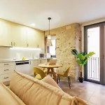 Bravissimo Mercadal, Monthly Apartmán