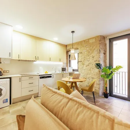 Bravissimo Mercadal, Monthly Lejlighed Girona